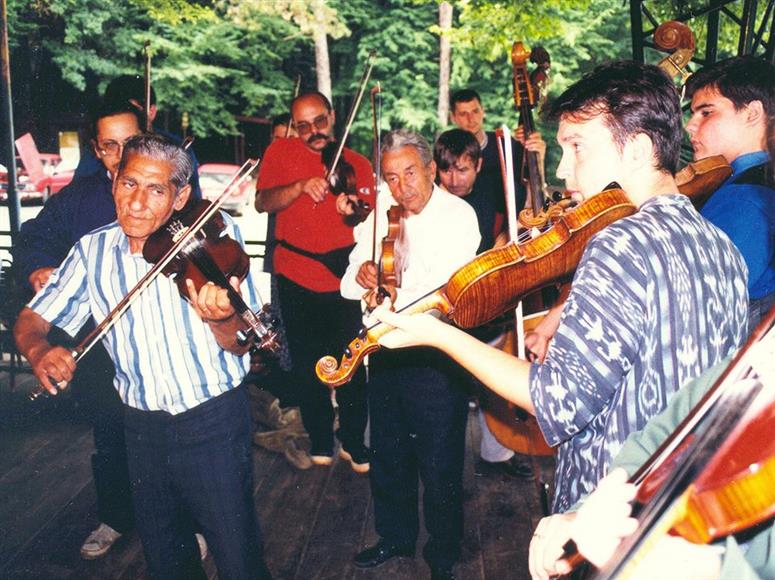 karpat-medencei_tanchazzenesz karpat-medencei_tanchazzenesz