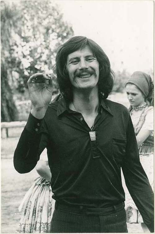 halmos emleknap