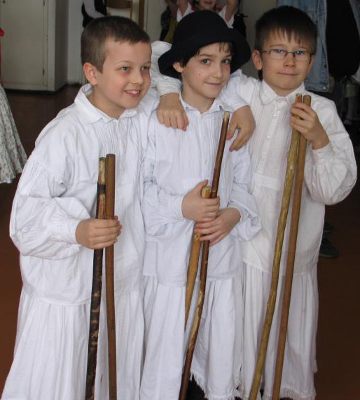 ifjusagiszolotanc