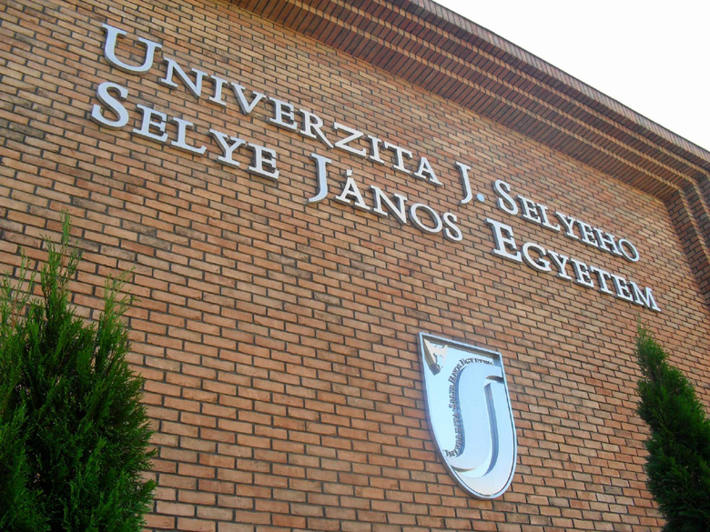 selye janos egyetem