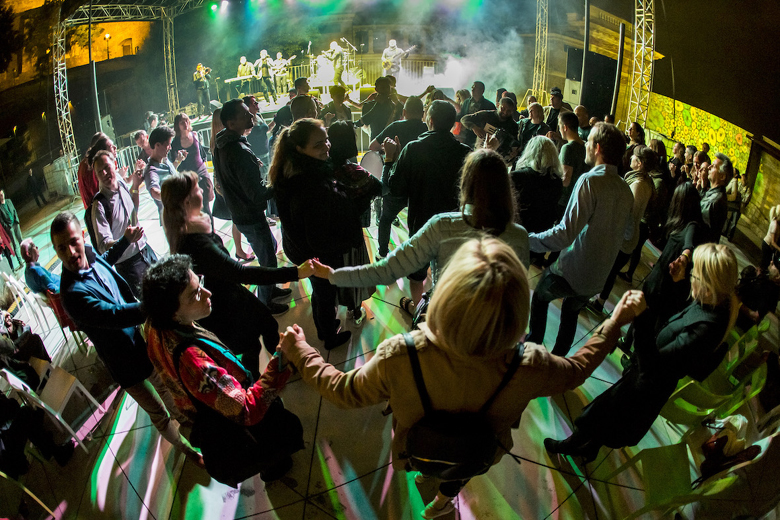 FolkFest.hangulat2.kicsi.KnapZoltan