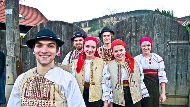 gyimesi est