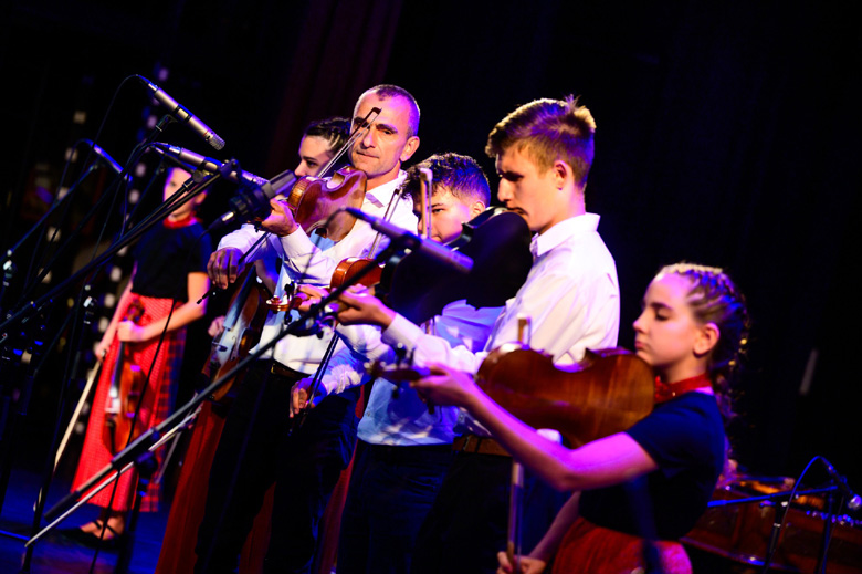 mesterek tanitvanyok horsa