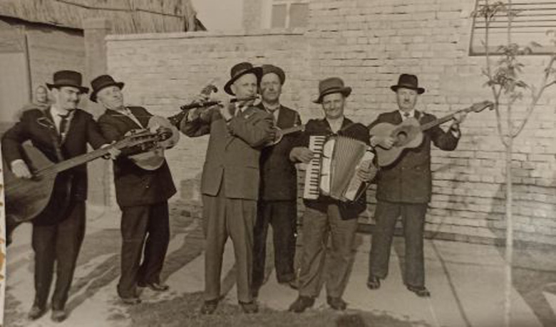 tamburazenekarok